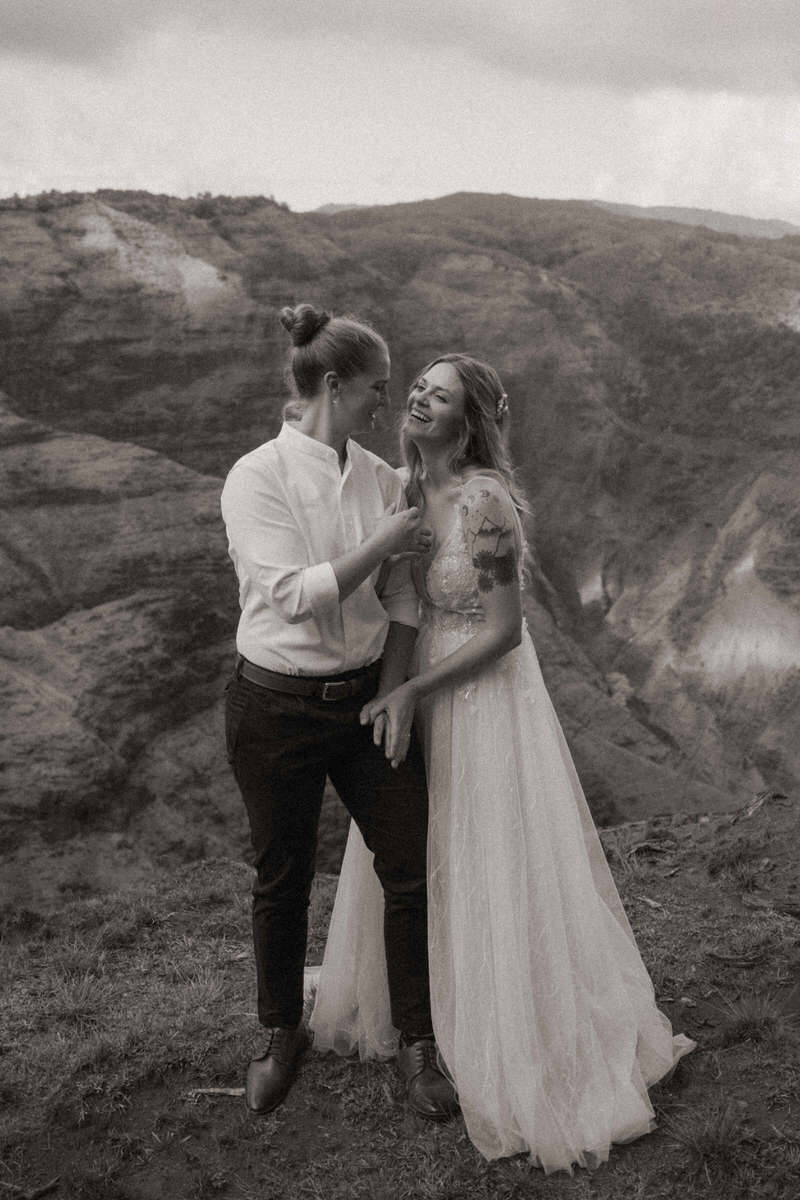 Sarah & Kelsey’s Intimate Kauai Elopement