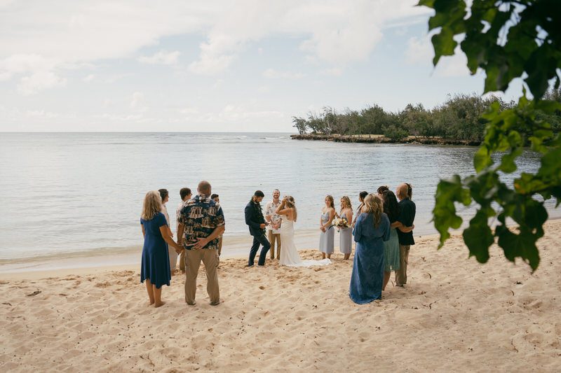 How to Elope in Hawaii - Masha Sakhno Photo