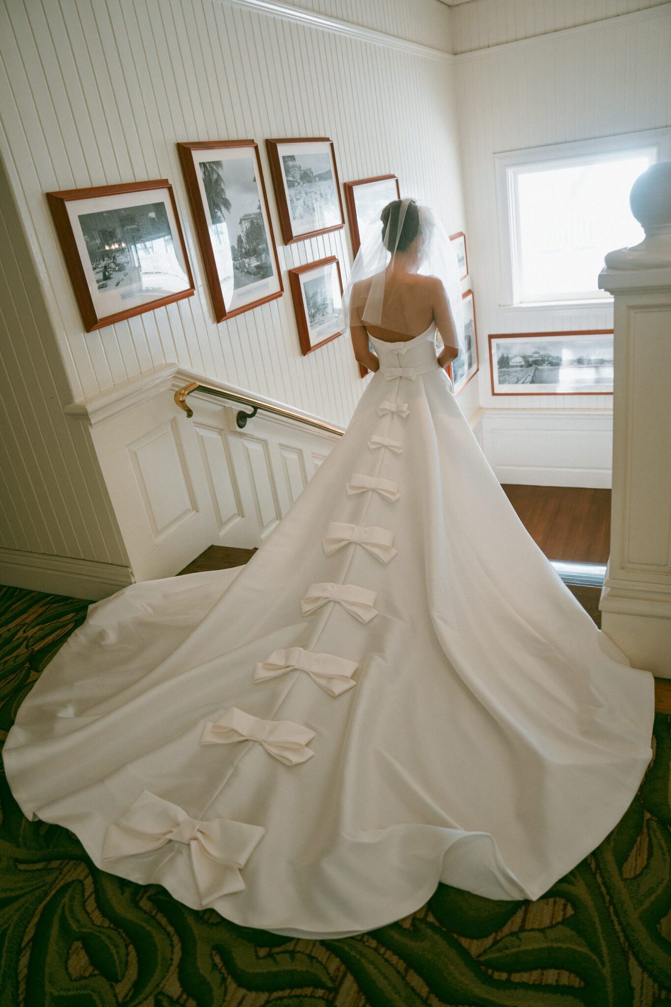 Moana Surfrider Wedding Waikiki Wedding Venue