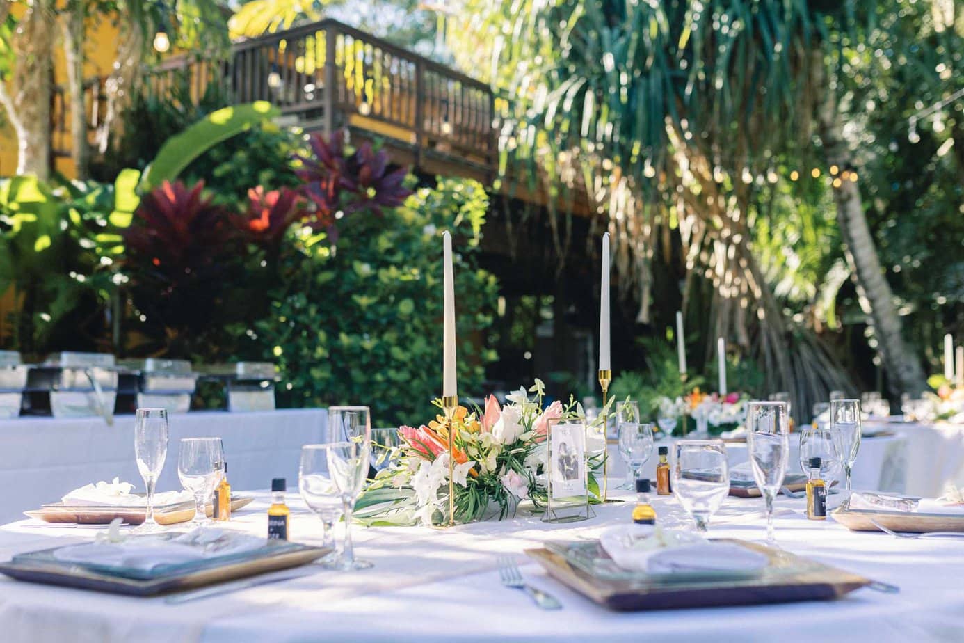 aesthetic oahu wedding reception details 5