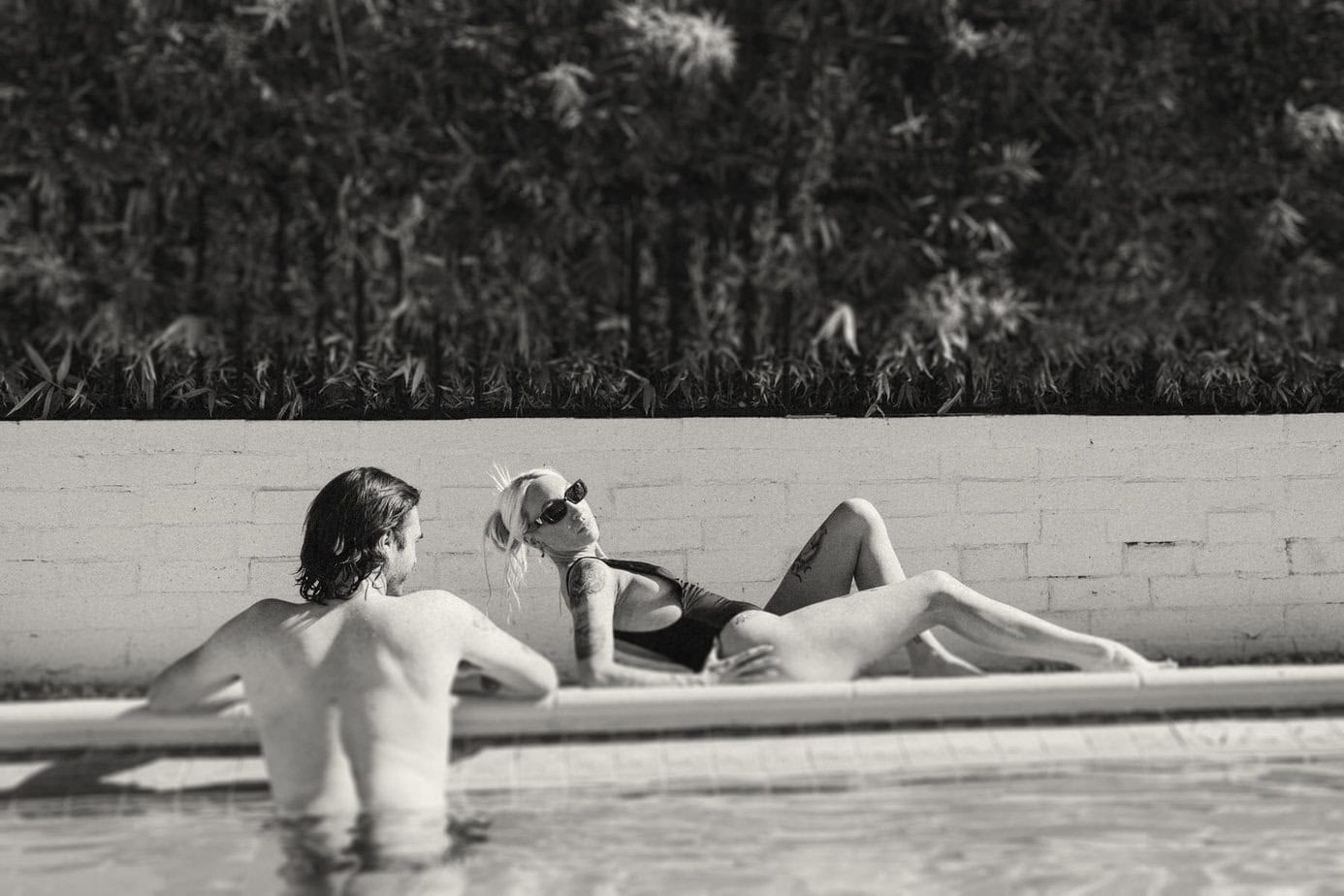 palm springs engagement session pool aesthetic 116