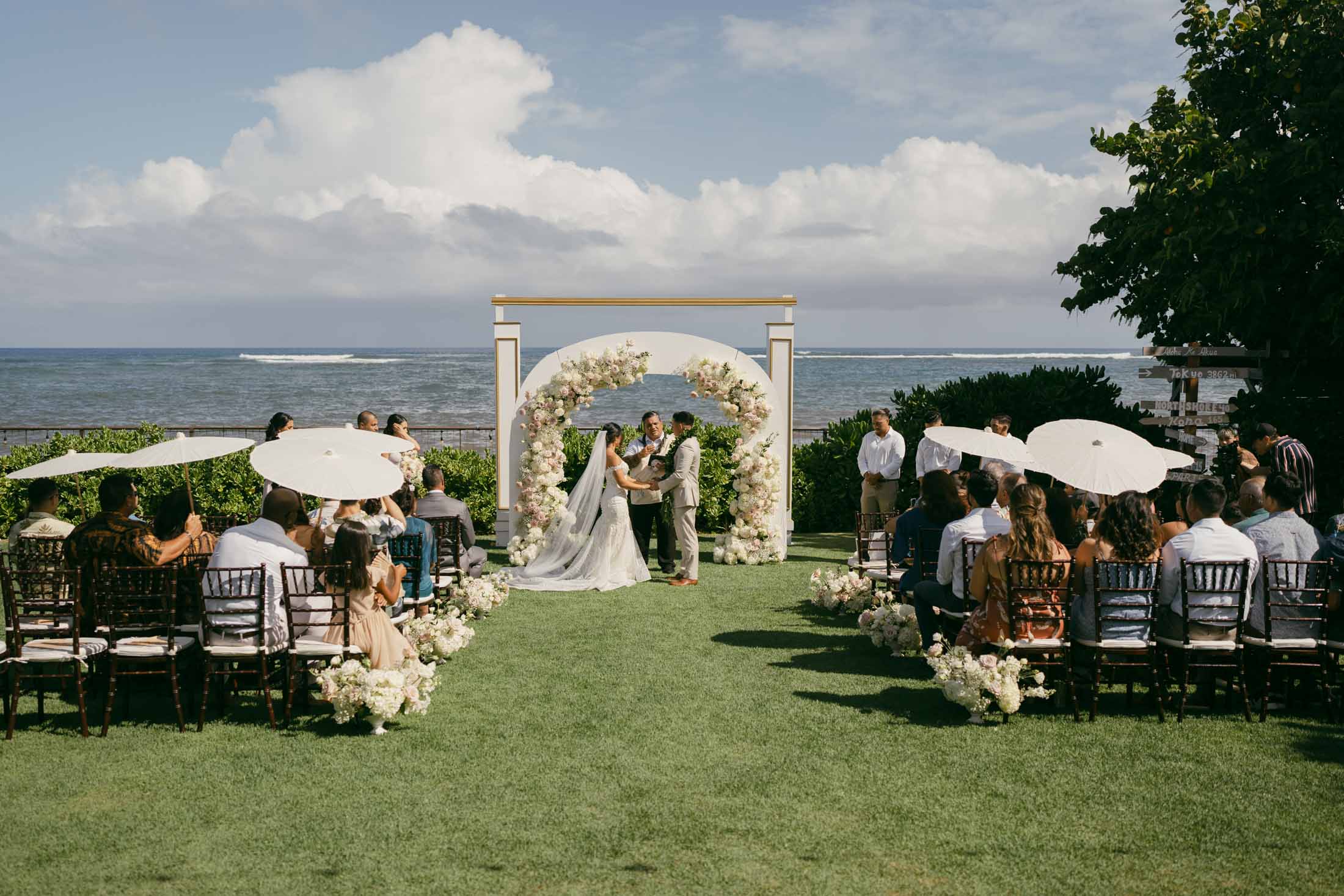 A wedding ceremony at Kaimea Estates on Oahu.