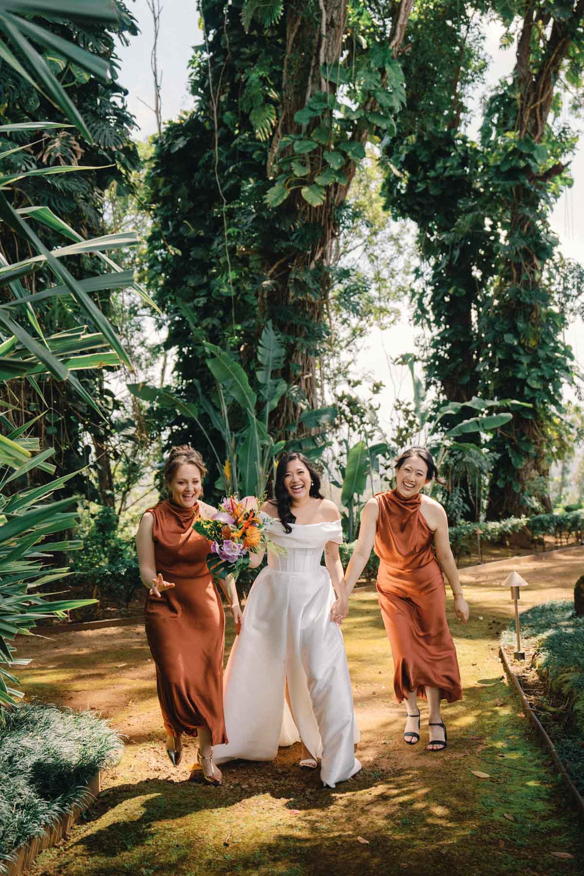 A wedding party at Sunset Ranch Hawaii.