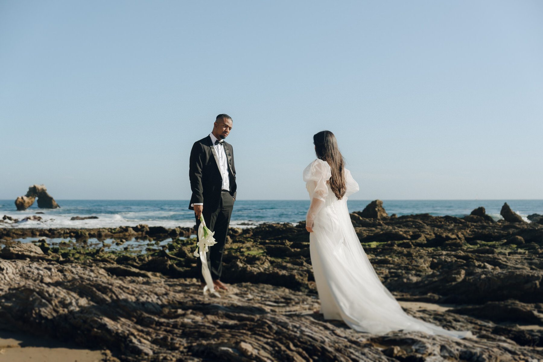 Oceanfront wedding ceremony on Oahu’s beaches