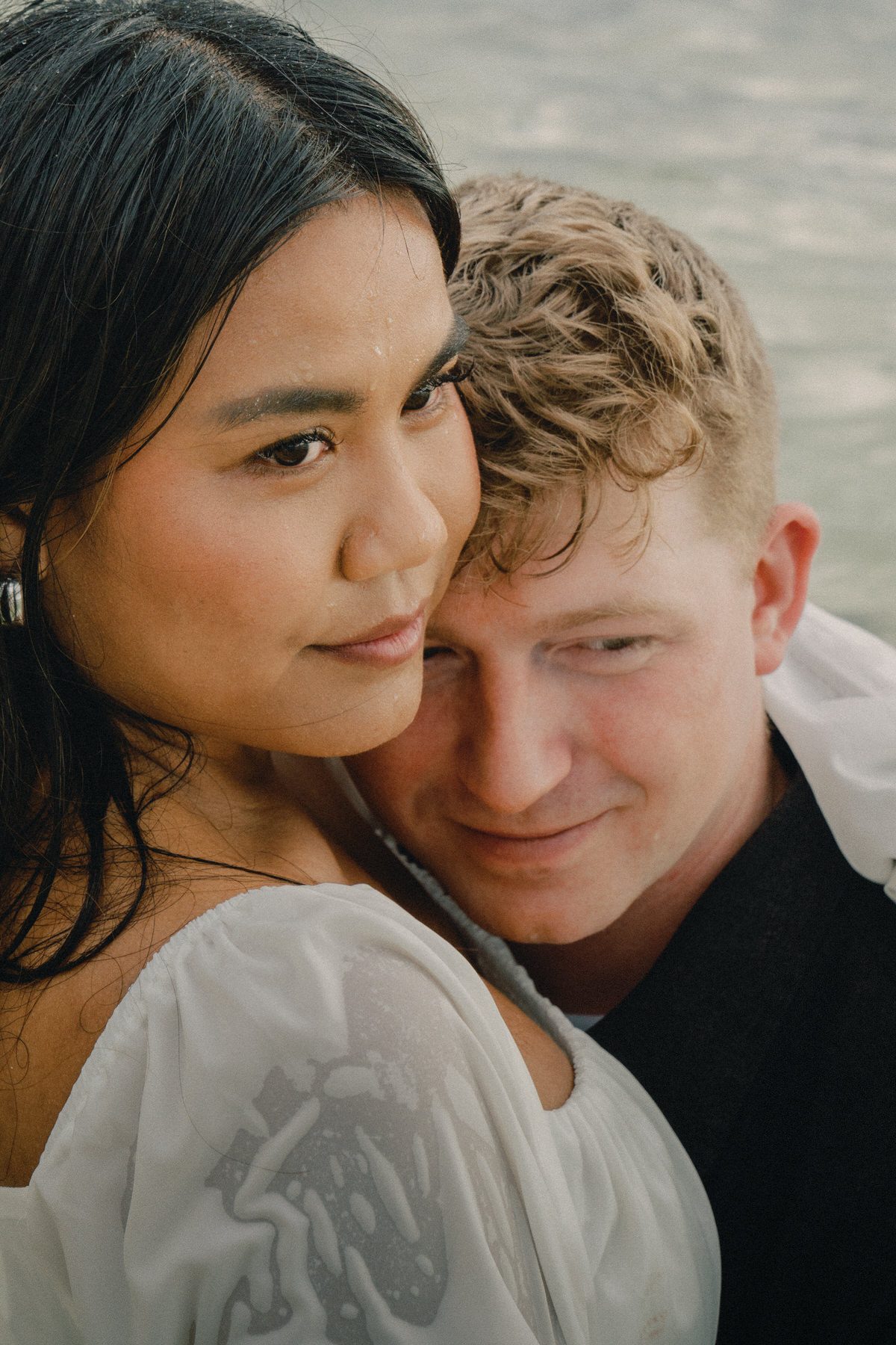 Luxury anniversary photoshoot experience on Oahu
