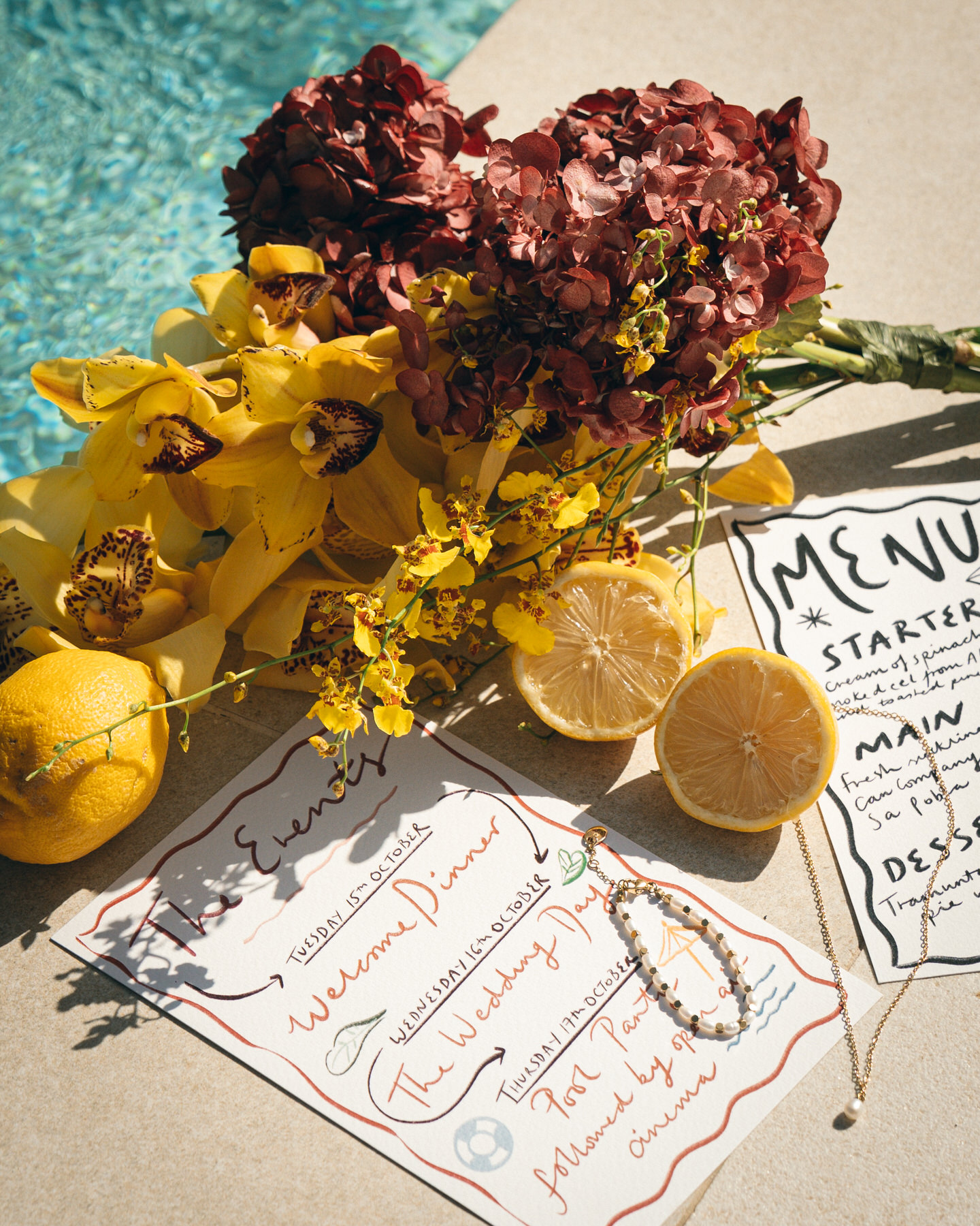 Wedding details at the Leahi room & Lanai by Deck in Honolulu.